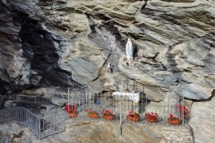La grotta di Lourdes di Fraciscio